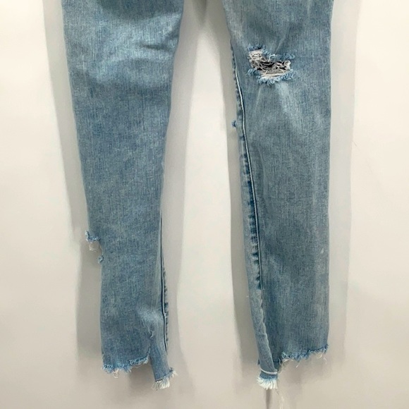 American Eagle Hi Rise Jegging Crop Destroyed Jeans Size 0 - Picture 8 of 12